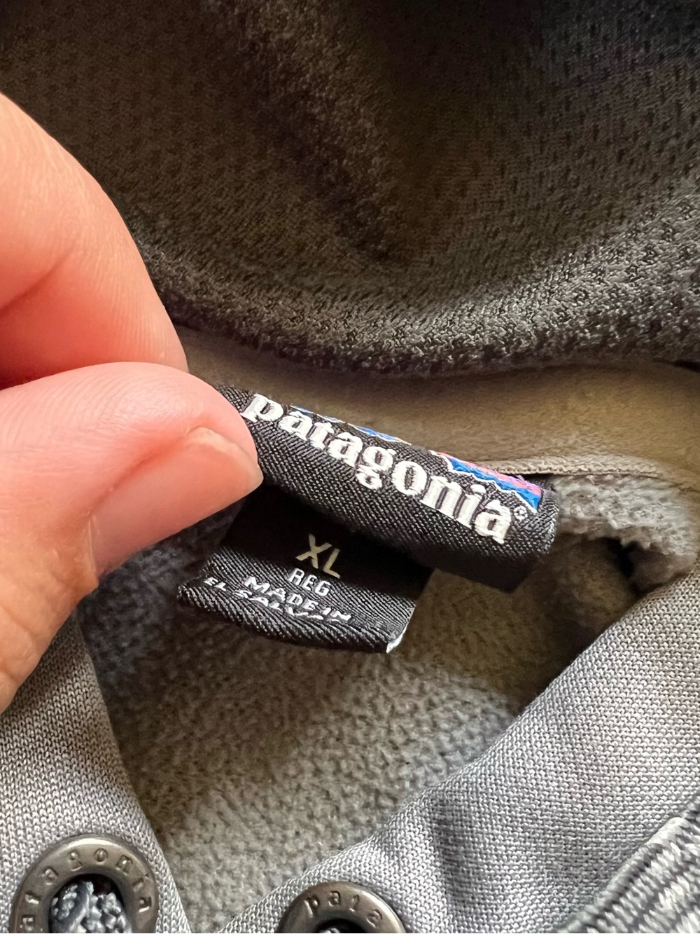 Patagonia Men's Gray Crewneck Hoodie with Mint Logo - Picture 3 of 3